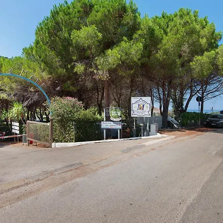 Nyaraló Villaggio Turistico Sole E Mare Nisporto